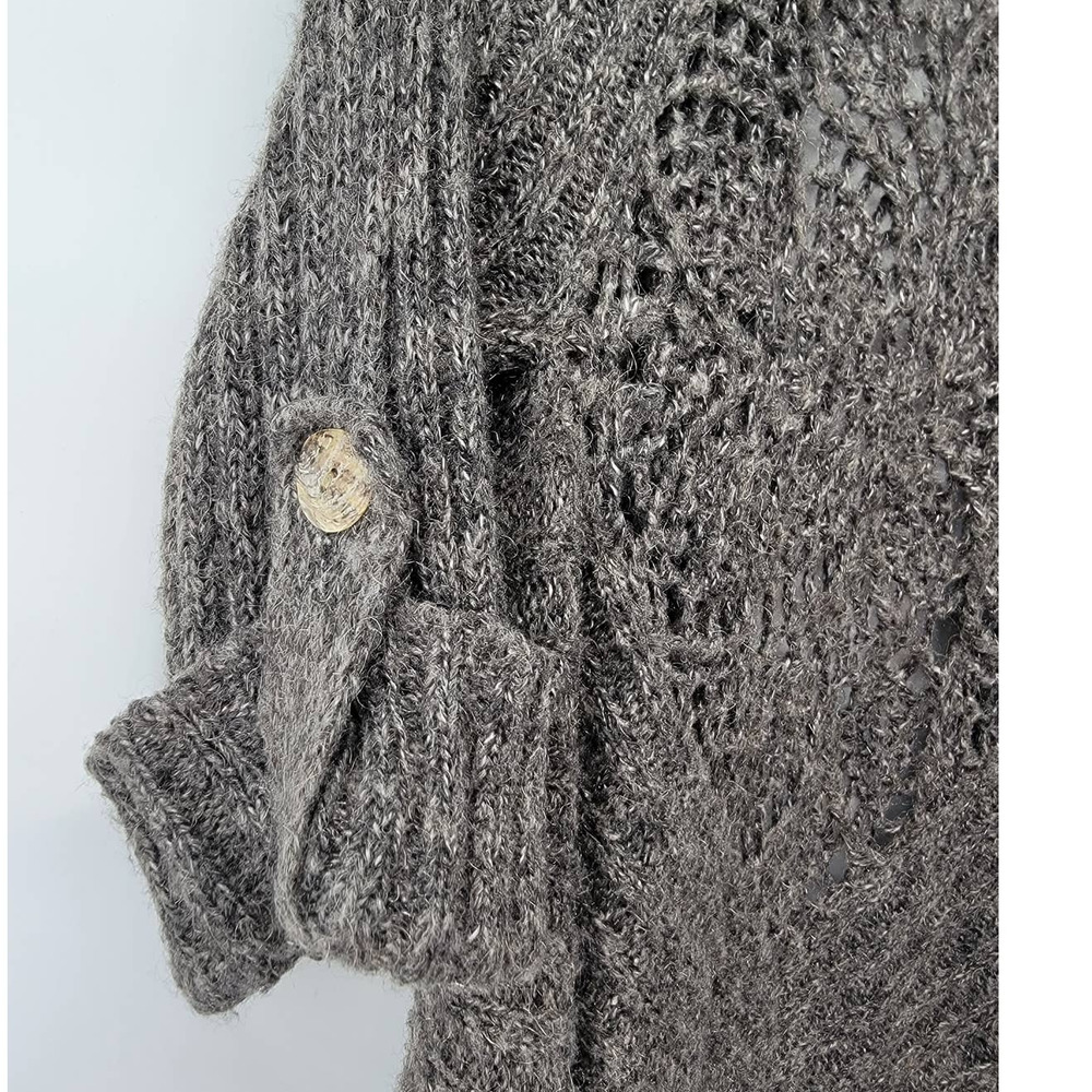 BCBGMAXAZRIA Ribbed Knit Cardigan M - Picture 3 of 7
